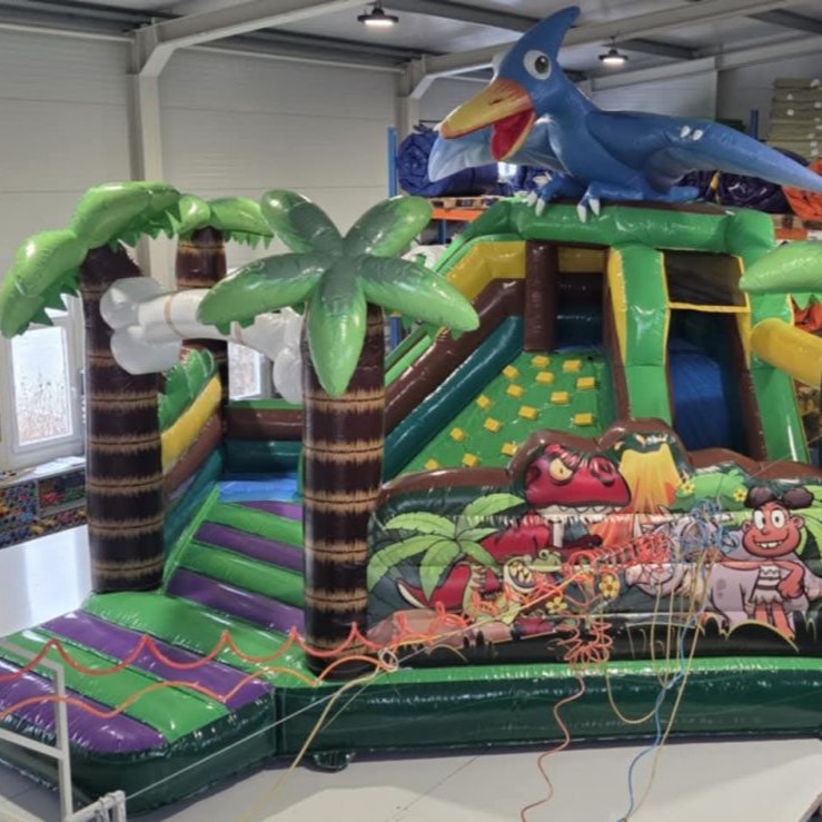 Rejtelmes sziget csúszdás, mászófalas légvár (PVC)- Új